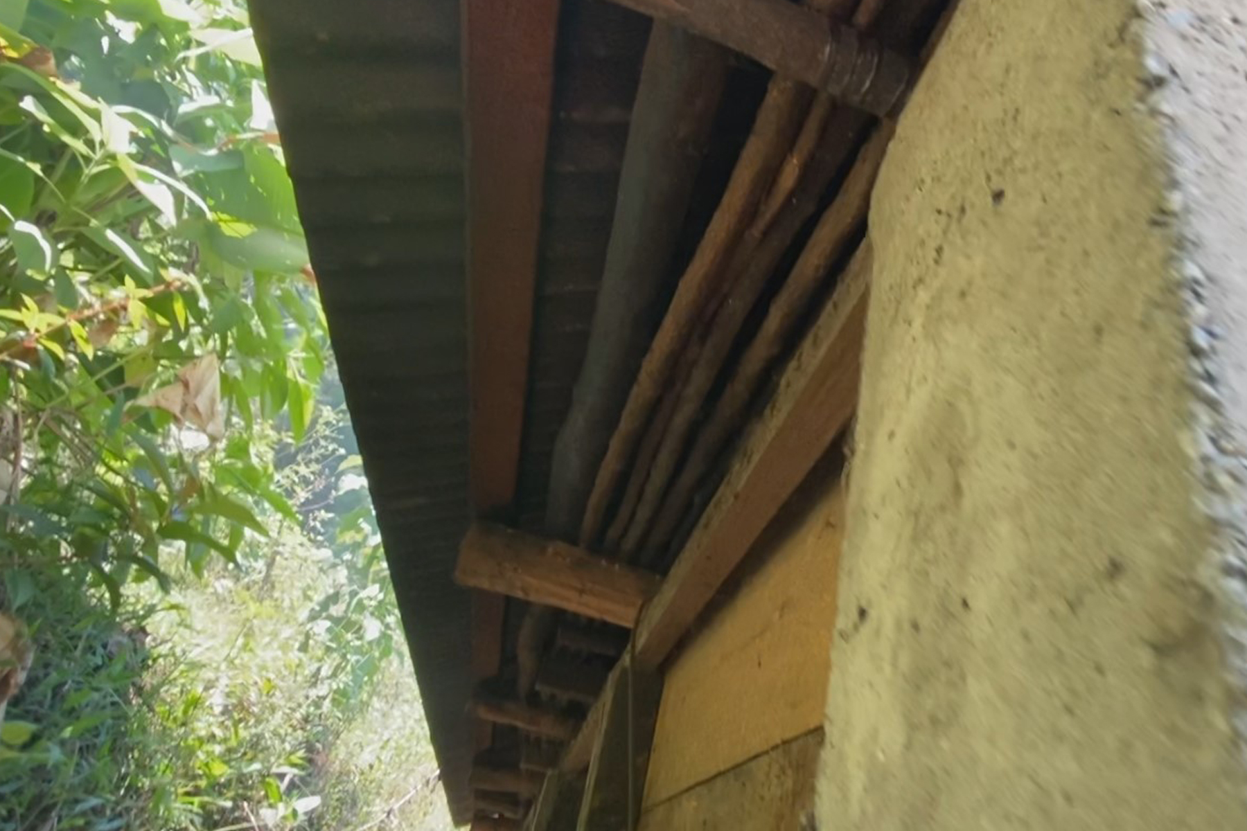 ATRAS CASA 2